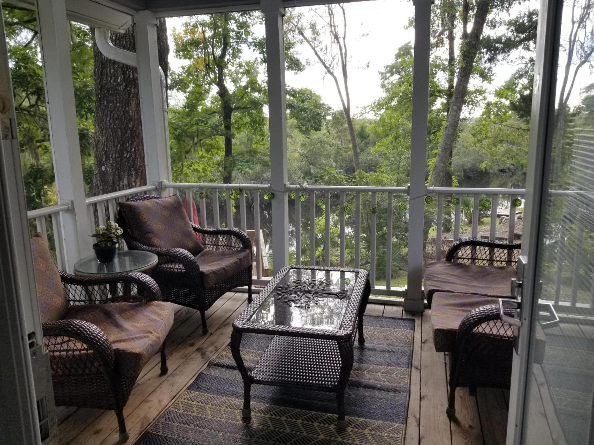 Отель Live Oak Landing Freeport Экстерьер фото