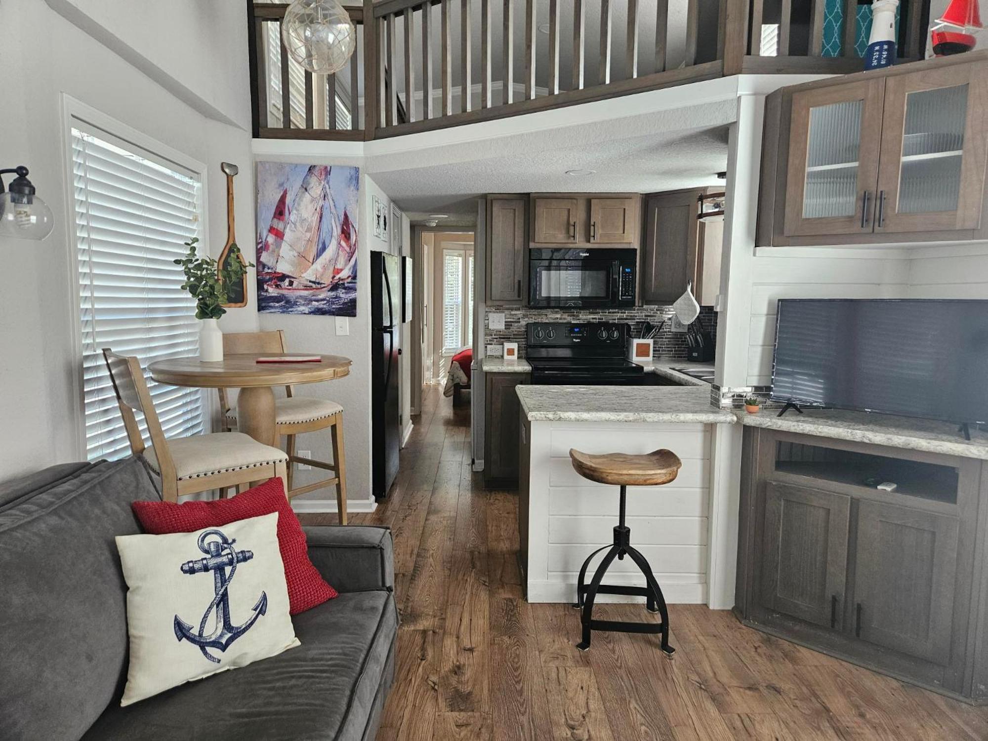 Отель Live Oak Landing Freeport Экстерьер фото
