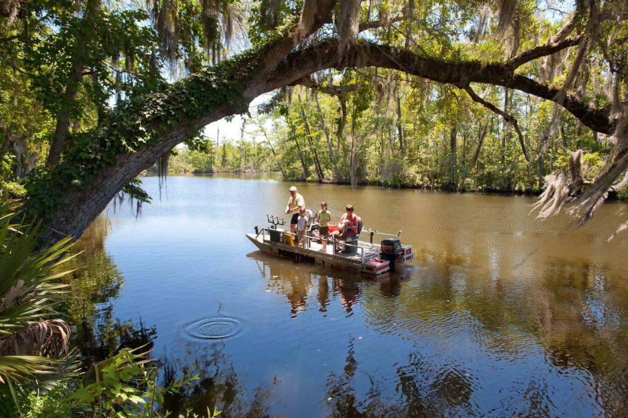 Отель Live Oak Landing Freeport Экстерьер фото
